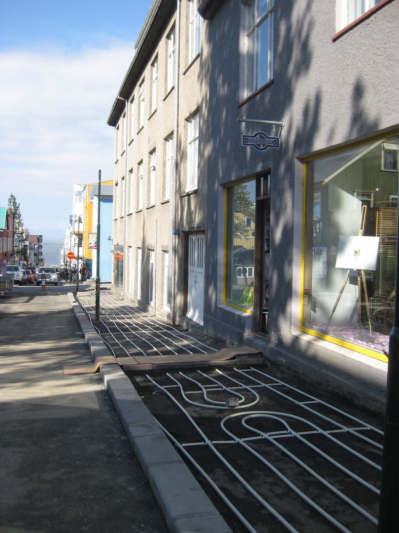Как у них: в Исландии строят тротуары с подогревом
