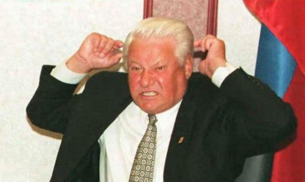 ТОП-10 пьяных выходок Бориса Ельцина Ельцин, Борис, напился, Николаевич, самолета, Ельцина, ложками, сильно, принялся, время, России, одних, трусах, посвященной, колесо, президента, первого, такси, также, встреч