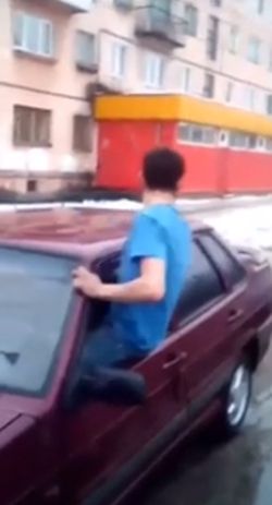 В Дзержинске был задержан наркоман, пытавшийся скрыться на автомобиле