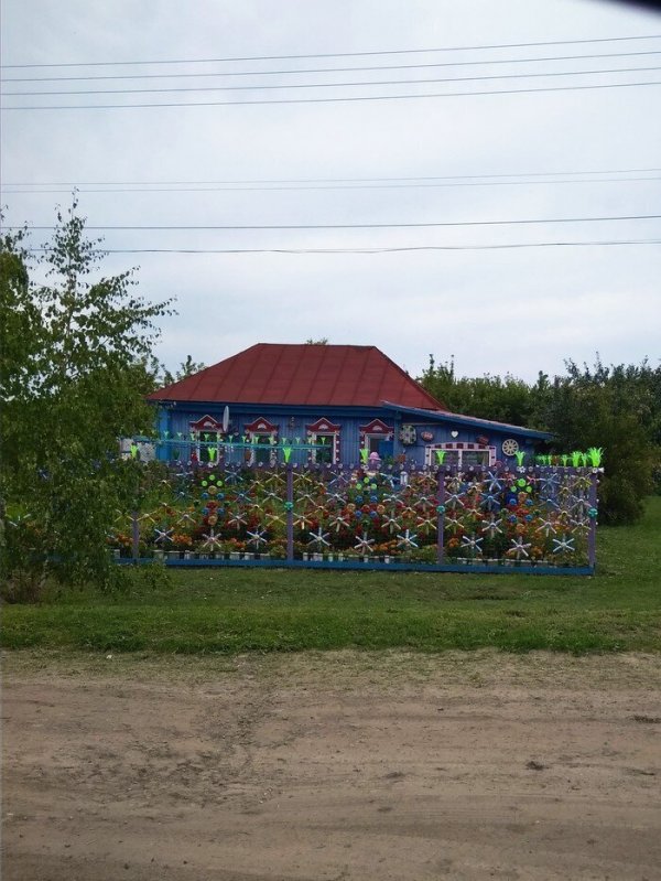 Пластиковые бутылки, ваше время пришло! можно, бутылки, рядом, бутылок, Сделать, такого, помощи, приделать, чашкам можно, импровизированным, Ручки, бомженабора, гостей, угощать чаем, отвалится, Кстати, эффекта, усиления, Просто, самодельным совком