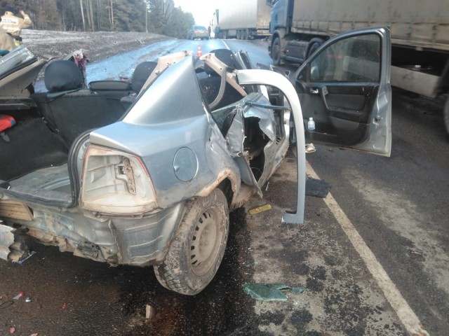 Фатальный обгон «Opel», водитель, Вчера, погиб, удара, отбросило, маршрутный, микроавтобус, «Ford», результате, пассажир, месте, столкнулся, получил, травмы, госпитализирован, грузовике, маршрутке, никто, После