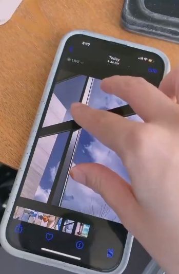 На iOS обнаружена интересная функция, информацию можно копировать между устройствами, сделав «щипок» тремя пальцами