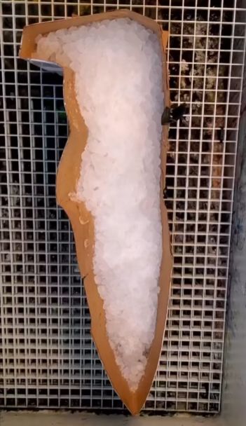 Необычная технология создания принта через лёд и краску⁠⁠