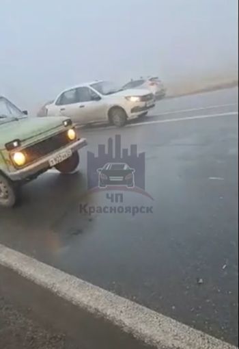 Гололед на трассе Красноярск-Железногорск