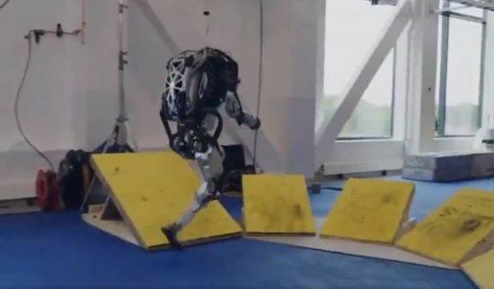 Тридцать лет разработок в Boston Dynamics привели к созданию робота Atlas