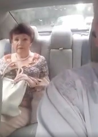 Всё правильно тётка сказала. Жаль только рептилоиды её теперь аннулируют. Нельзя на камеру о них рассказывать⁠⁠