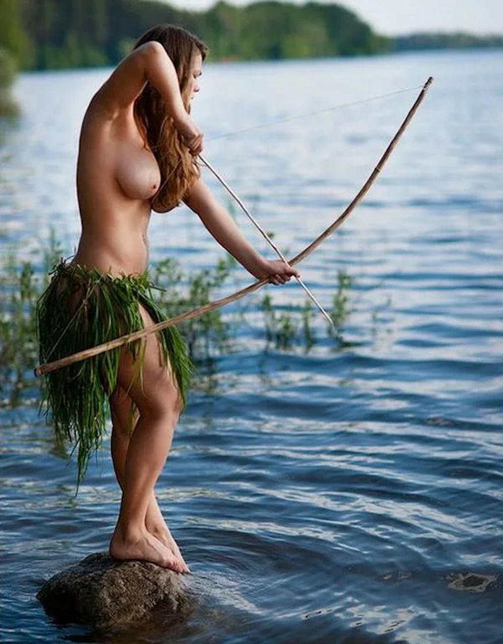 фото голой девушки на рыбалке фото 101