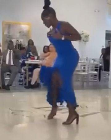 Танцы на свадьбе в Нигерии