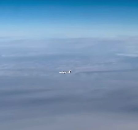 Boeing-777 пролетает 600 метров ниже⁠⁠