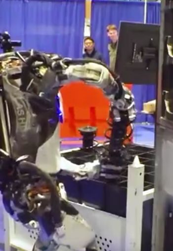 Boston Dynamics опубликовали новое видео с роботом Atlas