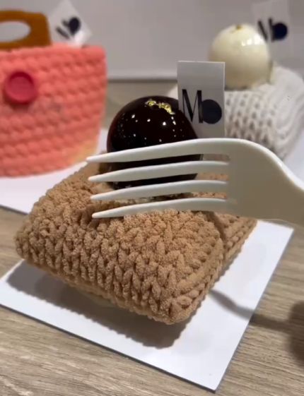 Японцы изобрели «вязаные» десерты