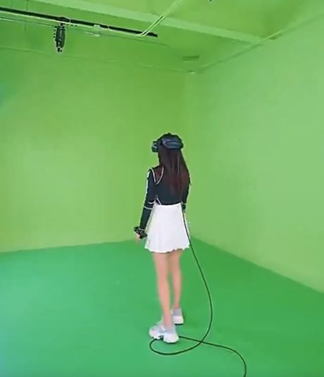 Танцевальный тренажер - игра в очках виртуальной реальности
