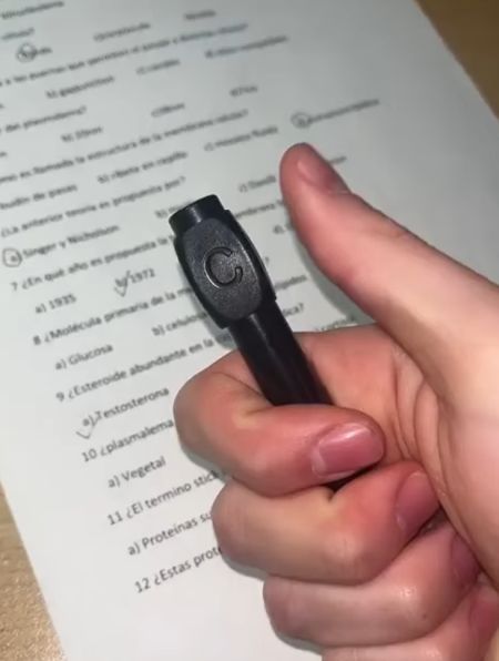 Ручка для сдачи экзаменов