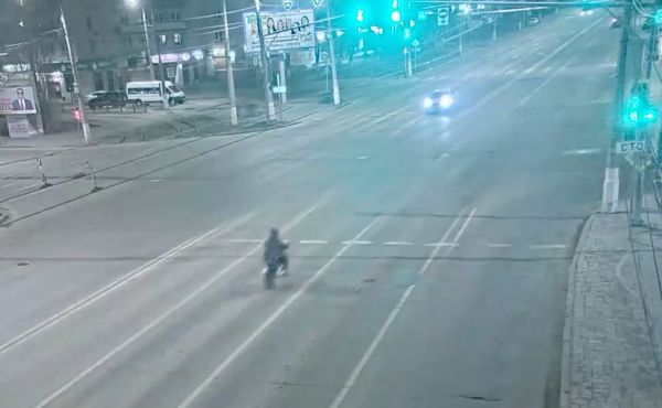 Больно, очень больно. И наверняка обидно