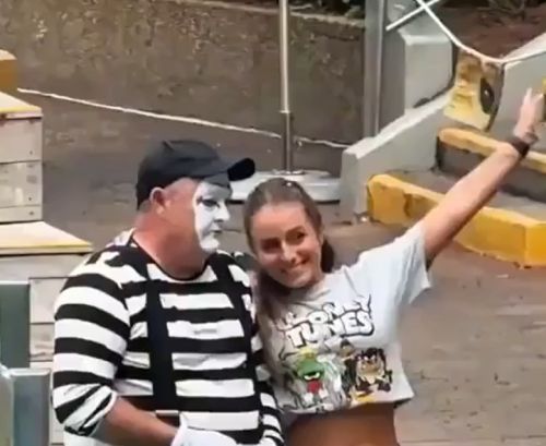 Он просто шикарен!⁠⁠