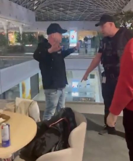 В ТЦ «Хорошо!» произошла драка между посетителями и охраной