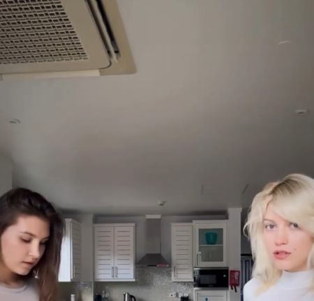 В душ и без тебя⁠⁠