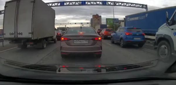 Кто прав?