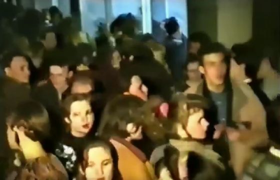Дискотека в одном из клубов Тольятти. 1990-е годы