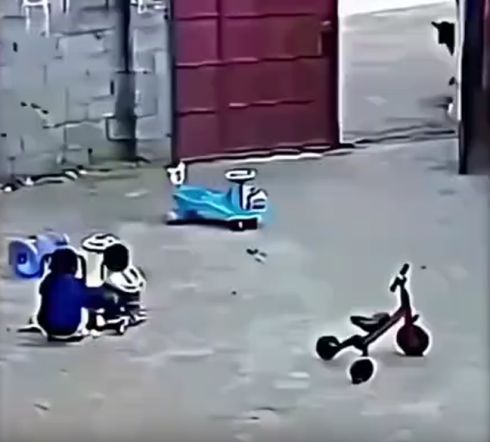 Старший брат пришел на помощь