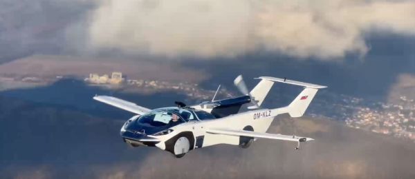 В Словакии анонсировали выпуск летающего автомобиля AirCar 2