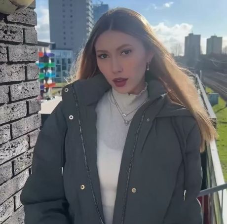 На улице