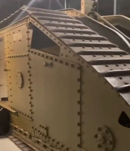 Mark IX - тяжёлый танк Британской армии времён первой мировой⁠⁠