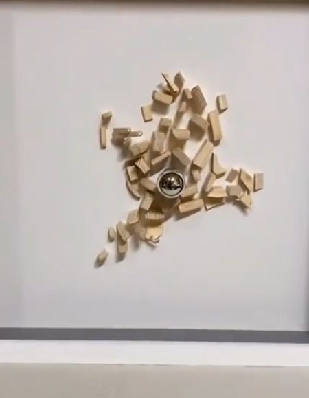 Сейчас вкрутим лампочку и всё⁠⁠