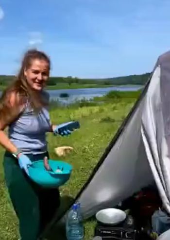 "А я рыбу поймала!"