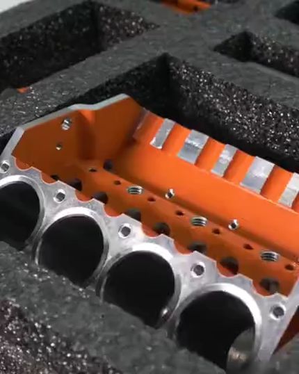 Сборка миниатюрного работающего двигателя V8