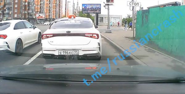 Что тут происходит?