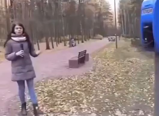 Позвонила)
