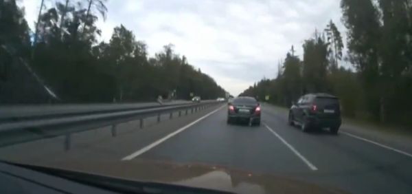 Пропустить пешехода