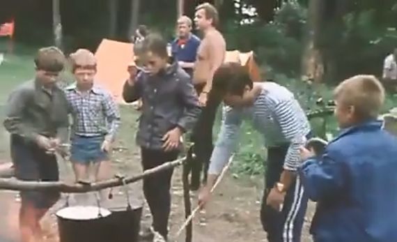 В пионерлагере "Спутник"