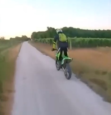 И здесь не дают проехать⁠⁠