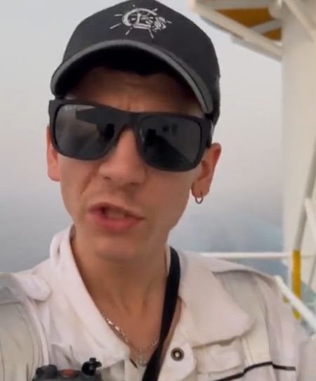 Куда деваются какашки с судна