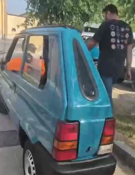 Итальянец создал самый узкий автомобиль в мире