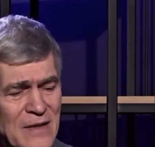 Земля теряет 10 литров воды в секунду.