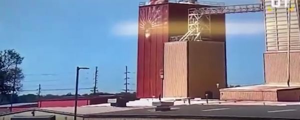 Мощный взрыв разорвал на части завод по производству топливных гранул в США