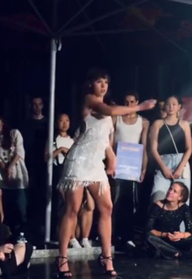 Когда жена тёплую водку энергетиком запивала