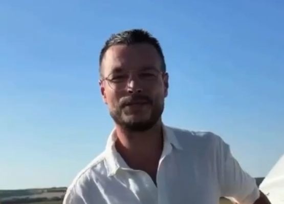 Производитель кресел хотел снять рекламную фотосессию для своего товара, но пришли… козлы⁠⁠
