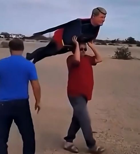 «It’s a bird! It’s a plane!»⁠⁠