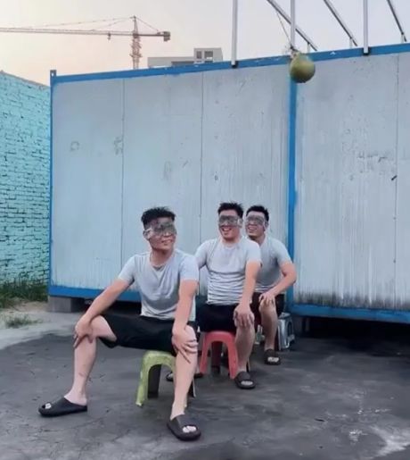 Очередная психотропная игра