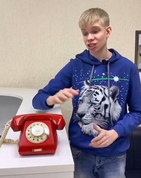Пора вспоминать, а молодежи учиться