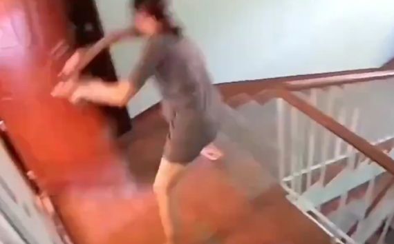 Страшное из Архангельска: соседка внезапно будто стала одержимой, а жители боятся выпустить детей из квартир