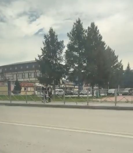 Куда так нарядился?