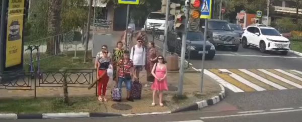 Устроил кегельбан