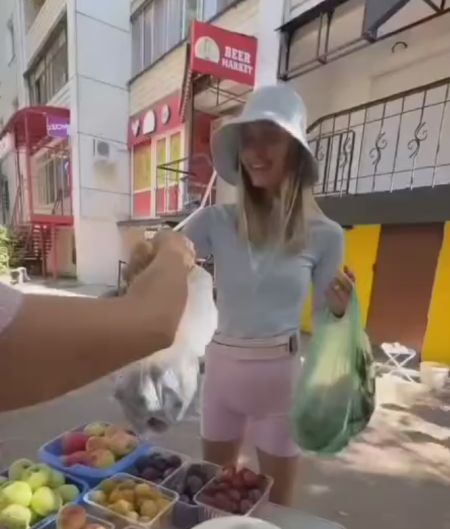 Бабушки на рынках зарабатывают по ₽200 тыс. в месяц