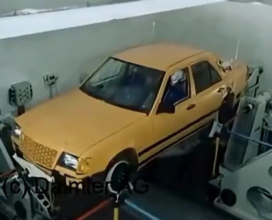Mercedes-Benz W124