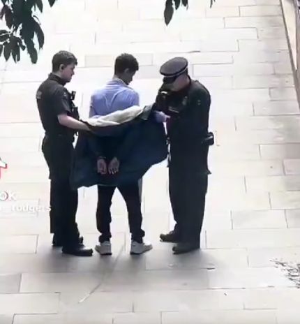 Гарри Поттер и бесконечные бутылки